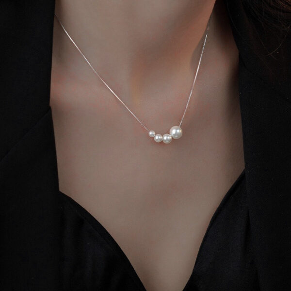 Elegant Summer Pearl Necklace - Image 2
