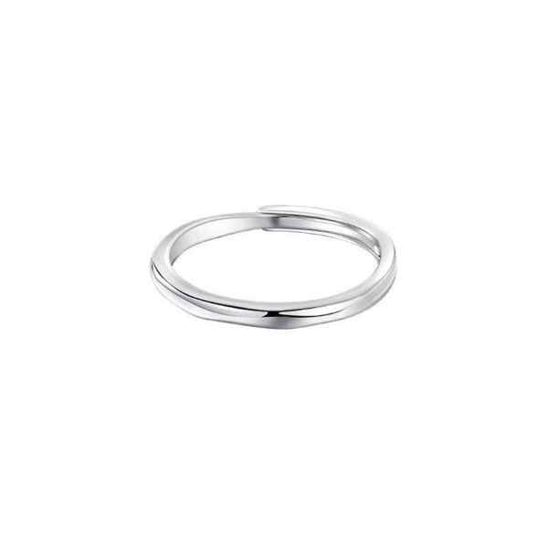 Minimalist Mobius Circle Ring