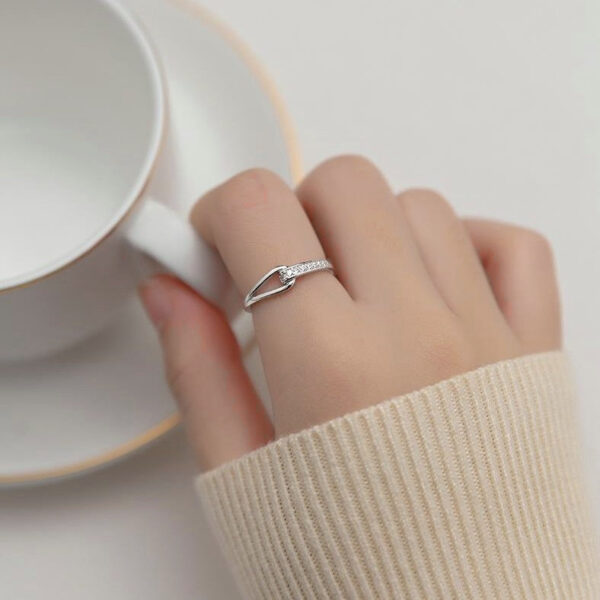 Sparkling Teardrop Hollow Ring - Image 2